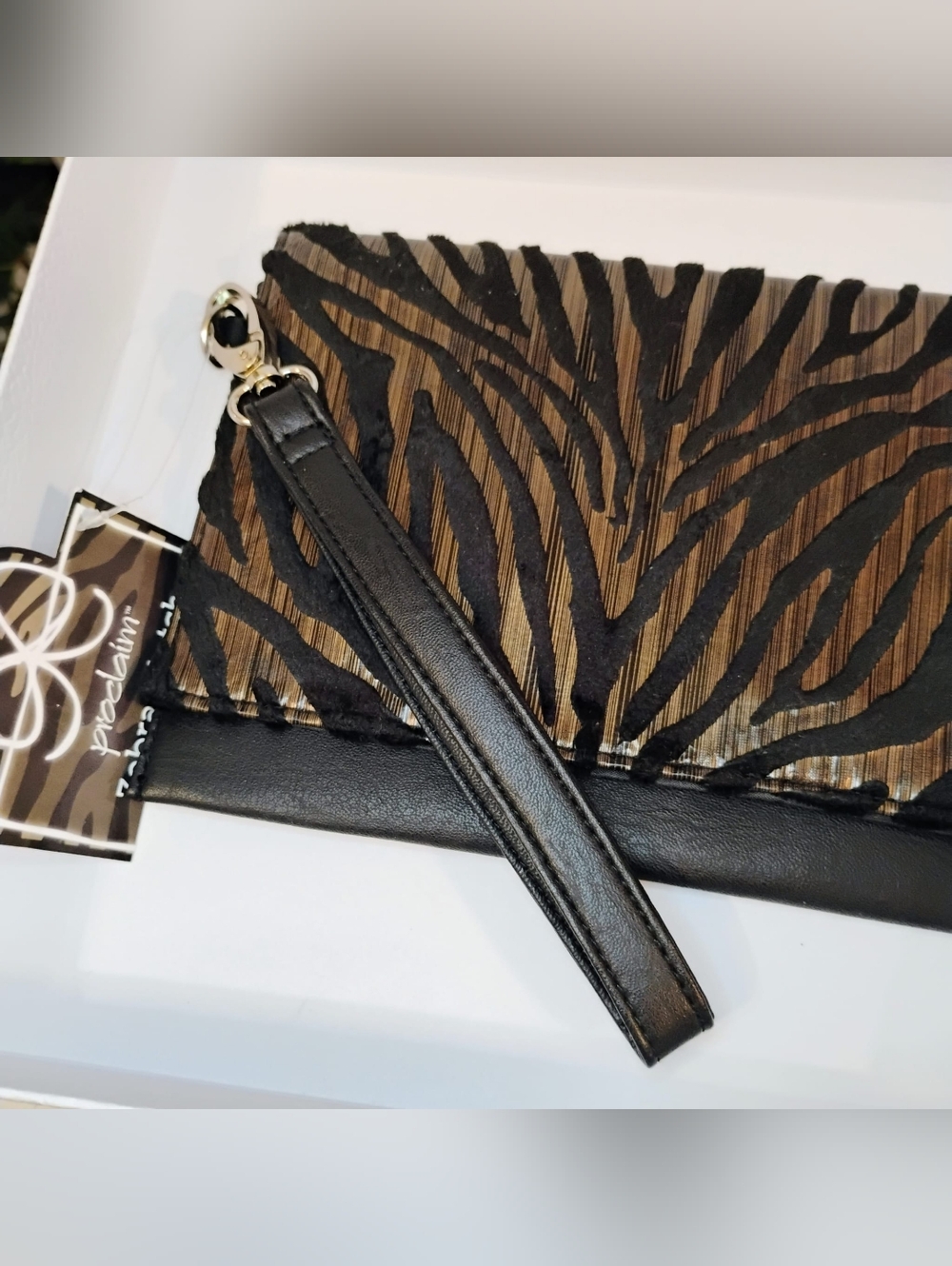 NWT Wristlet Clutch w/ Black & Gold Zebra Print - Picture 3 of 8